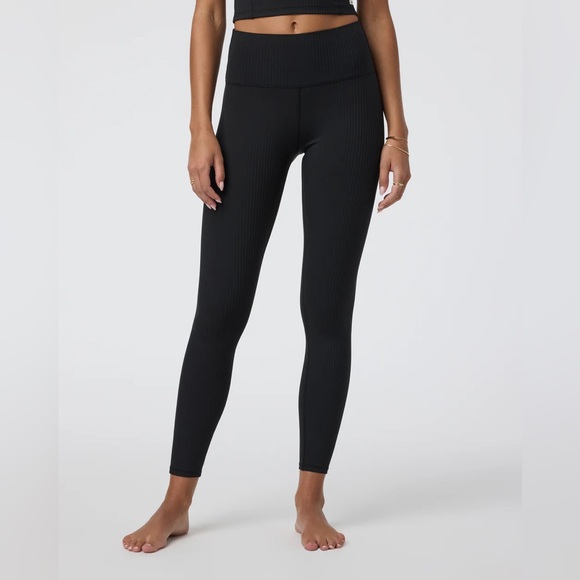 Vuori Inversion Rib Legging - Picture 3 of 7